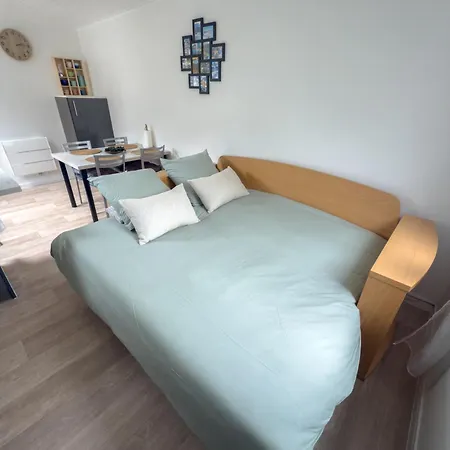 Superlys 24 - T2 Cote Thermes - 4 Pers Wifi - 2 Places De Parking Et Cave Bagneres-de-Luchon