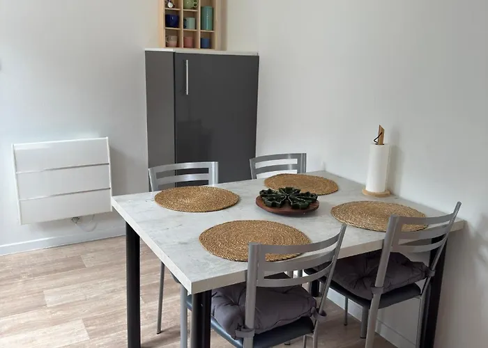 Superlys 24 - T2 Cote Thermes - 4 Pers Wifi - 2 Places De Parking Et Cave Апартаменты